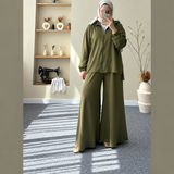 Wide-Leg Bottom Over Size Style Premium Quality Winter 2-Pcs Tracksuit. CWTS-39