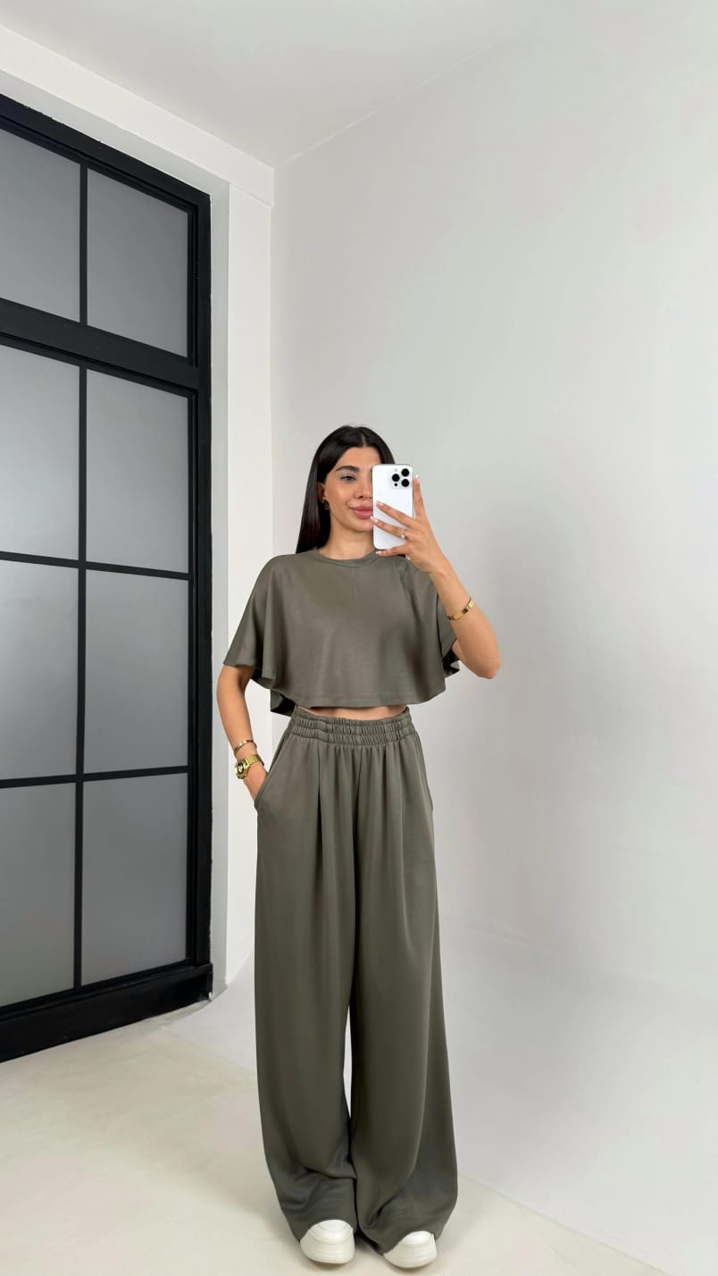 Green Women Oversized Crop T-Shirt & Wide-Leg Trouser